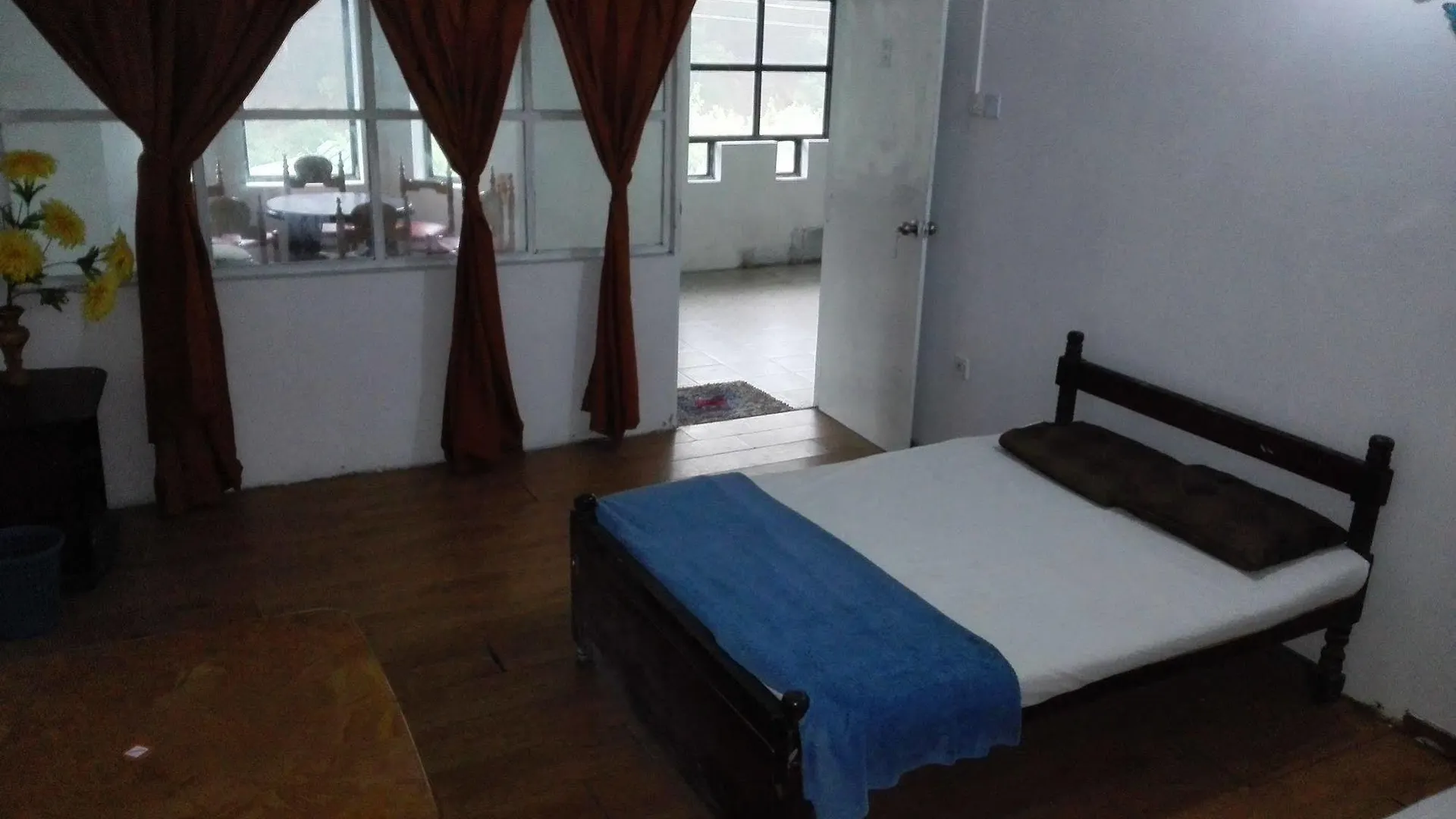 The Ambassador Nuwaraeliya Motel Nuwara Eliya